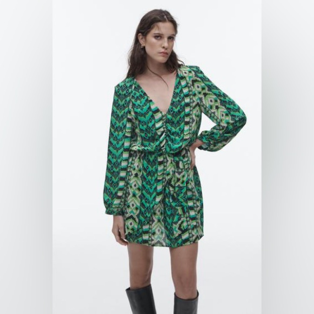 Zara Green Patterned Women's Dress size medium NWT